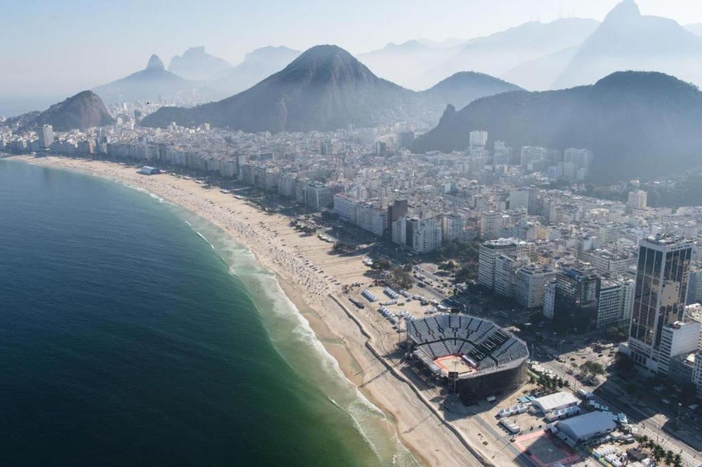 Copacabana Atlantica Studio: Ocean View With Netflix 公寓